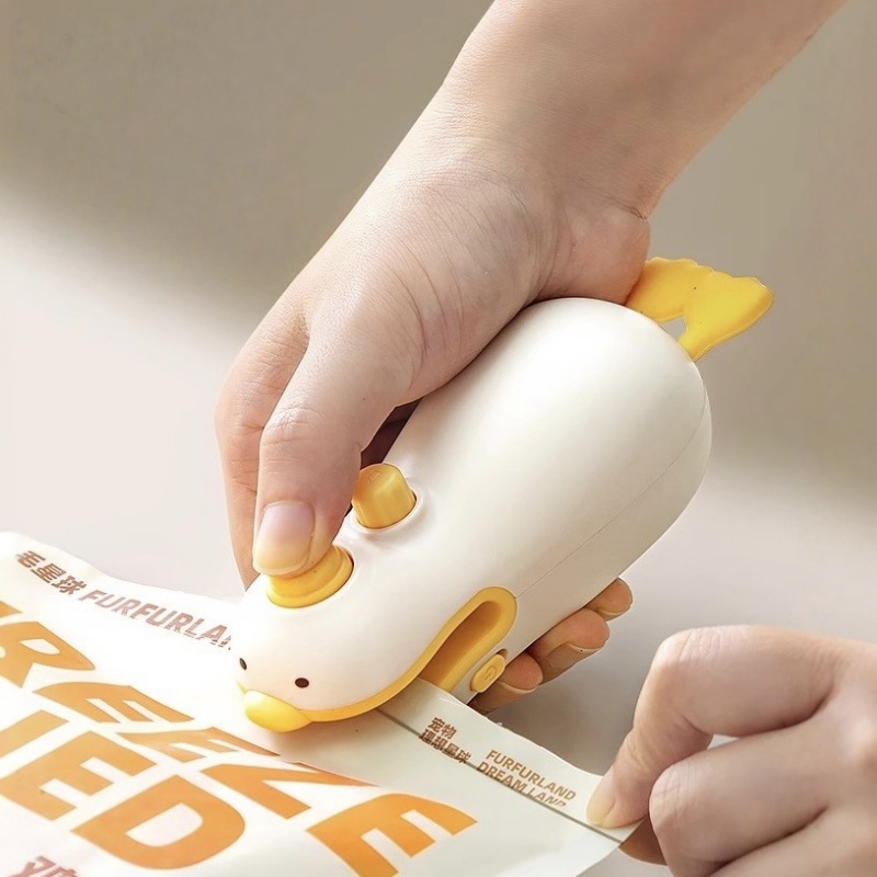 Cute Duck Rechargeable Handhel - Food Snacks In Usa 评论和价格